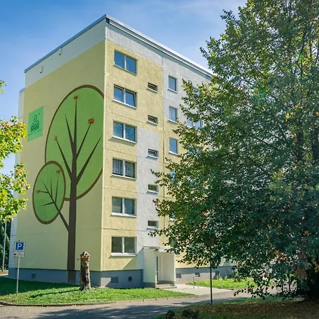 Retrocharme Trifft Moderne, 400m Bis Zur Buslinie 39,52 & 53 * Chemnitz